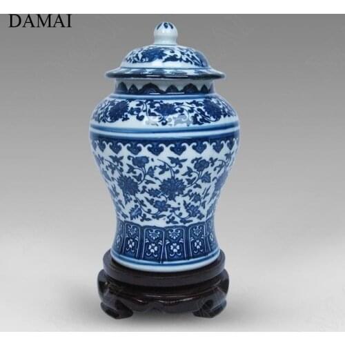 Blue and White Porcelain Storage Jars Classical Ceramic Antique Crafts Candy Storage Jar Home Living Room Decoration Ornaments