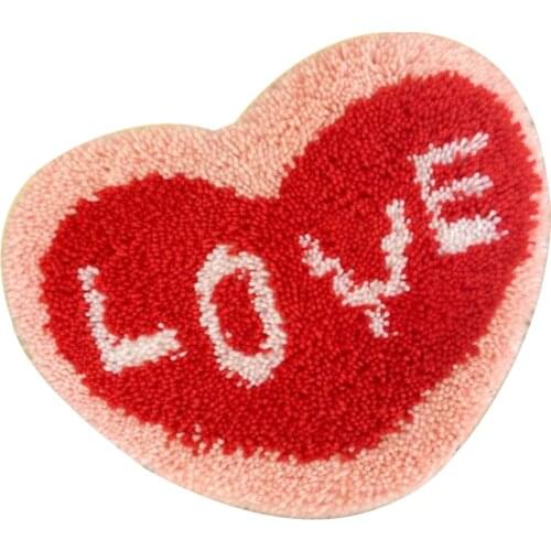 1 Set of DIY Heart Pattern Knotted Carpet Kits for Cross Stitch Lovers