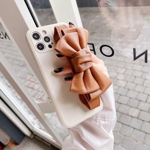 Retro PU Leather Wrist Strap Phone Case For iPhone 11 12 Pro Max XR XS X 6 6s 7 8 Plus SE2020 Hand Band Cases Soft Silicon Cover