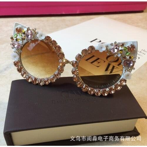 Glasses flower sunglasses metal diamond womens new personalized fashion sunglasses exaggerated cats eye Luxury Sunglasses