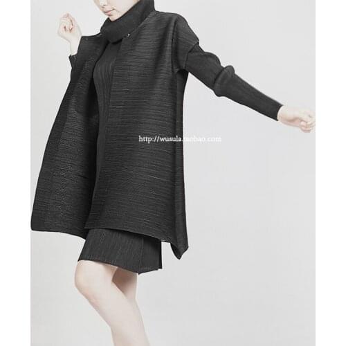 Miyake Two Sets of Long Sleeved Turtleneck Dress Collocation Value Fold Simple Geometric Loose Vest Drerss+vest