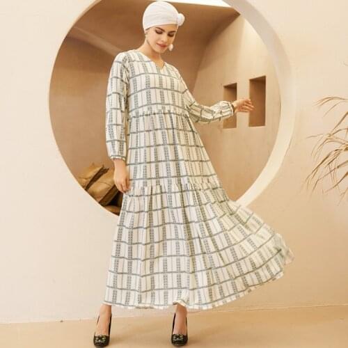 Spring Simple Plaid Western Sweetness Age Reduction Loose and Thin Long Sleeves Pleated Long Arab Woman Dress