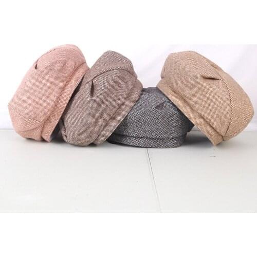 Autumn and Winter Womens Hat Woolen Beret Hat British Retro Check Octagonal Hat Painter Hat Newsboy Beret Hat