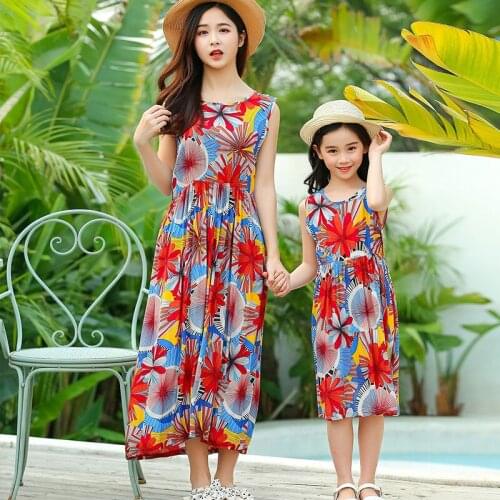 Summer Mom and Daughter Flower Beach Dresses Children Girls Sleeveless Thin Soft Vestidos Parent-child outfit Kids Family Fitted