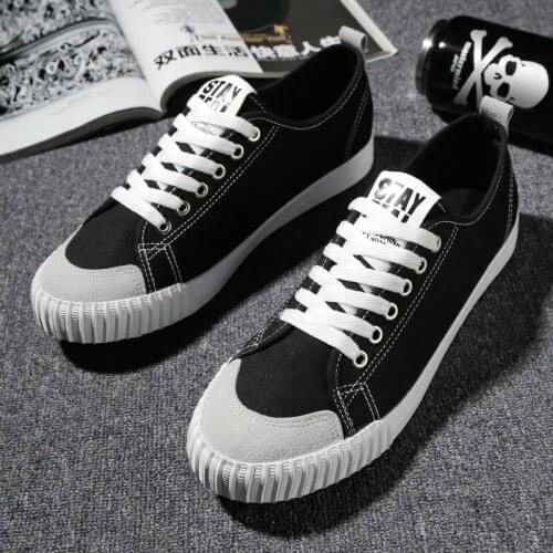 New Canvas Sport Shoe Men Lightweight Breathable Sneakers Men Students Flat Tennis Shoes 2021 Spring Walking Sneakers Zapatillas