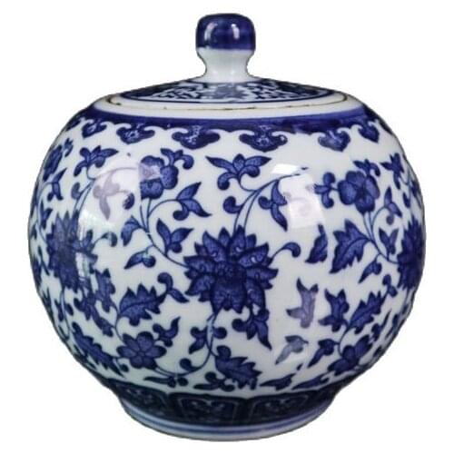 Chinese Old Porcelain Blue And White Lotus Covered Pot