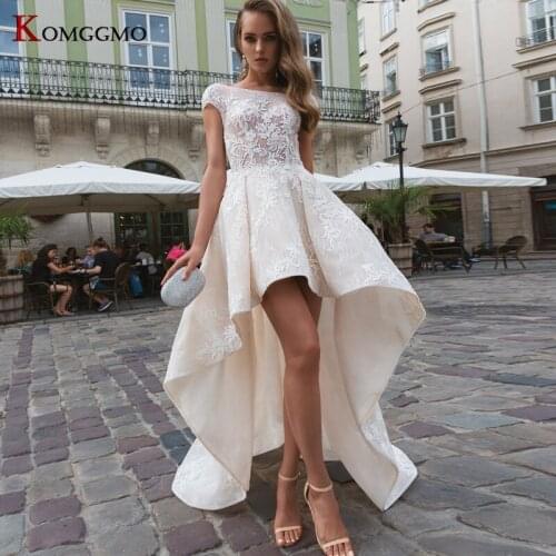 Luxury Boat Neck Chapel Train Bridal Gown Elegant Cap Sleeve Embroidery Appliques Tulle Backless High/Low Wedding Dress