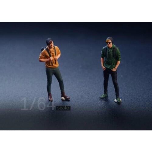 1:64 Scale Resin Die-cast Fashion Boy Casual Traveler Car Scene Doll Model Scene Layout Collection Decoration Toy