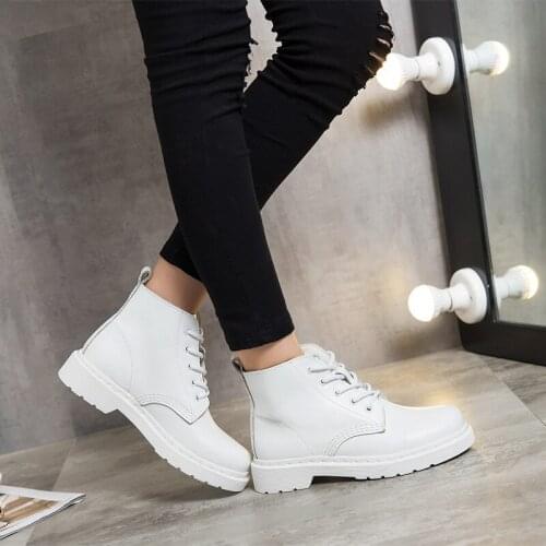 Soft Split Leather Women White Ankle Boots Motorcycle Boots Female Autumn Winter Shoes Woman Punk Motorcycle Boots 2020 Spring
