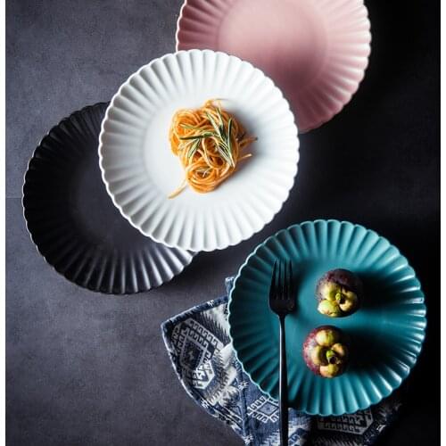 Nordic Creative Ceramic Round Chrysanthemum Dinner Plate Fruit Salad Cake Plate Steak Western Kitchen Tableware 8 Inch 10 Inch