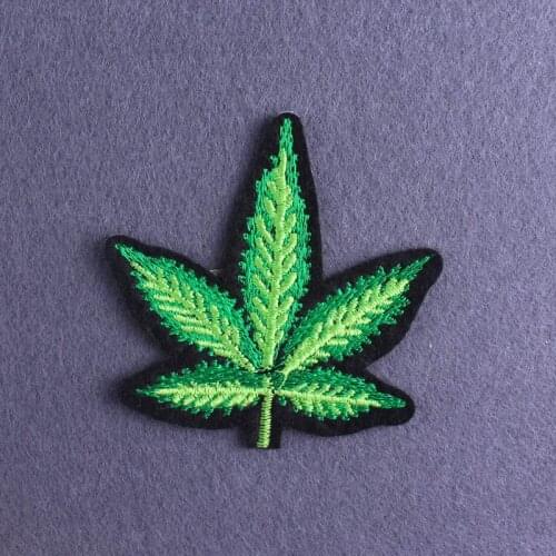 Maple Leaf Patches On Clothes Cartoon Embroidered Patches For Clthing Embroidery Patch Iron On Patches For Clothes Stripes