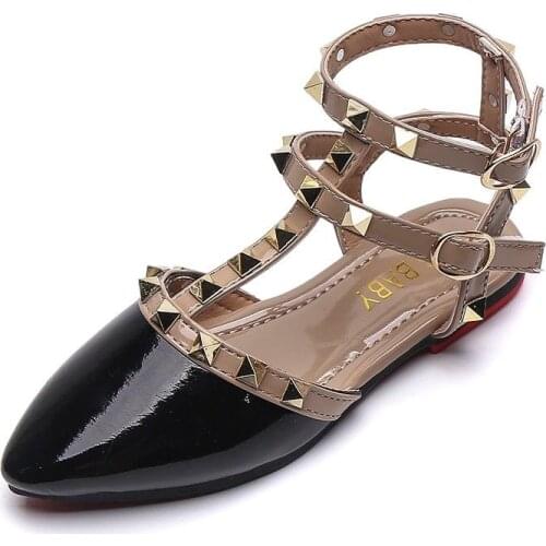 Girls Roman Sandals 2021 Summer New Childrens Korean Style Studded Perforated Soft Sole Princess Shoes Baotou Sandals
