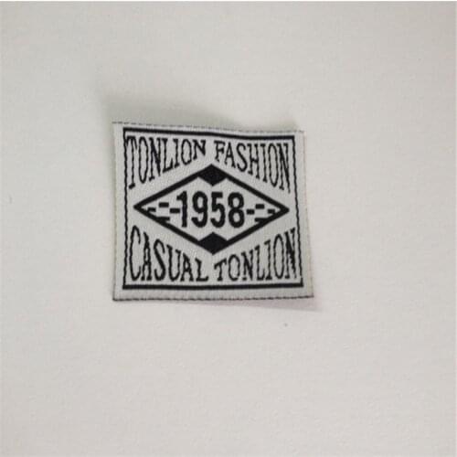 Factory Price Customized Woven Labels Clothing labels