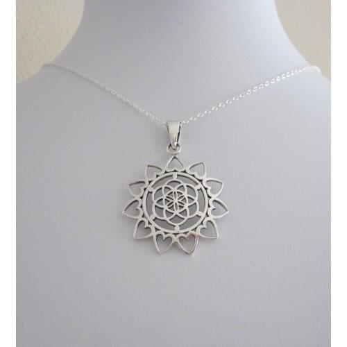 LANGHONG 10PCS Flower of Life with Hearts sacred Geometry Kabbalah Mandala Pendant with Chain Necklace Jewelry