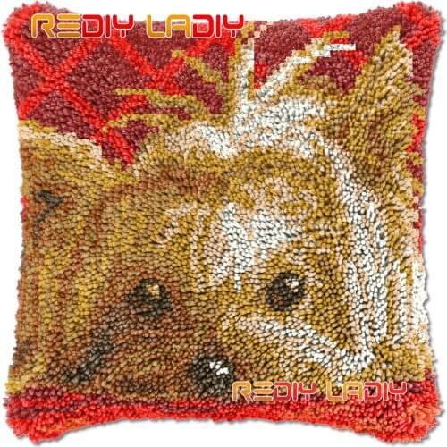 Latch Hook Cushion Yorkshire Terrier DIY Needlepoint Kits Chunky Acrylic Yarn Arts Crocheting Lofty Pillow Case Hobby & Crafts