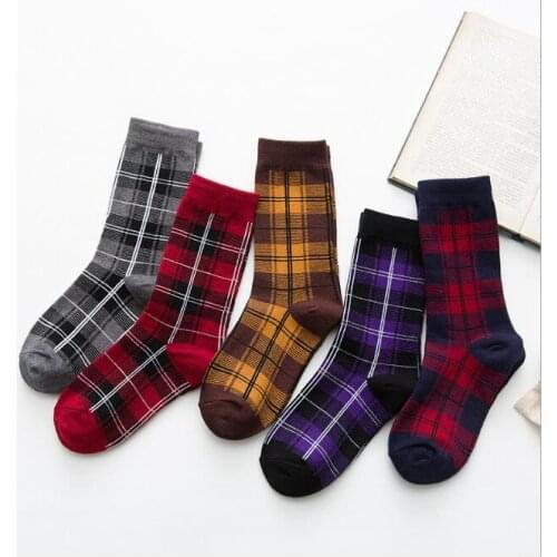 2020 autumn and winter new irregular geometric checked ladies cotton tube fashion socks