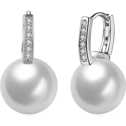 New Arrival Gold Color Earrings for Women Ear Ring Jewelry Hyperbole Design New Design Fashion Trendsetting