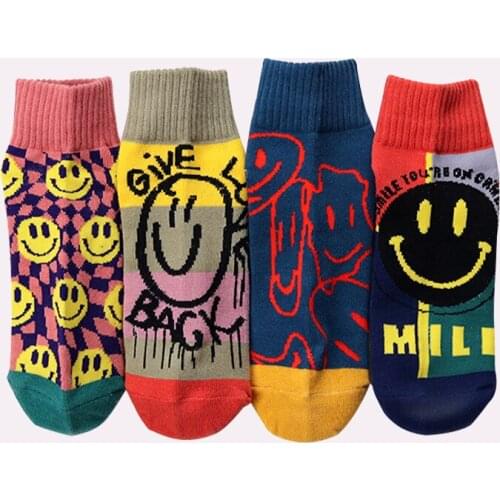 Creative Casual Smiley Face Couple Graffiti Socks Cartoon Cotton Skate Women Men Streetwear Funny Kawaii Short Happy Socks 2021