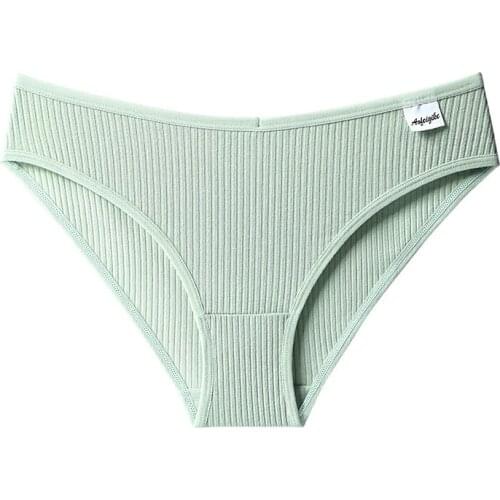 3pcs Pure Cotton Womens Underwear Middle Waist Seamless Hip Lifting Wind Girl Student Triangle Briefs