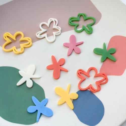 New arrived 40pcs/lot color print creativity Irregular cartoon flowers shape acrylic beads diy jewelry earring/garment accessory