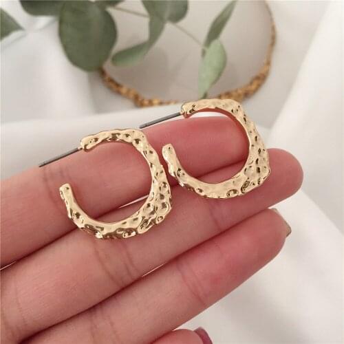 2020 Casual Gold Color Plating Gorgeous Irregualr Hammered Effect Small Hoop Earrings For Women Daily Party Girls Accessories