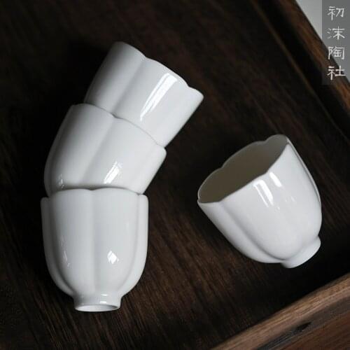 The beginning of the jingdezhen manual petals cup sweet white glaze kung fu tea set household masters cup ceramic cup