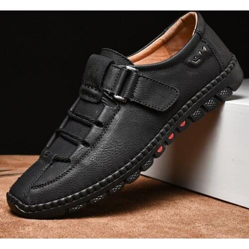 Leather Men Flats Casual Shoes Soft Loafers Slip On Comfy Driving Shoes Mocassins Homme Hand Sewing Boat Shoes Gentleman Shoes I