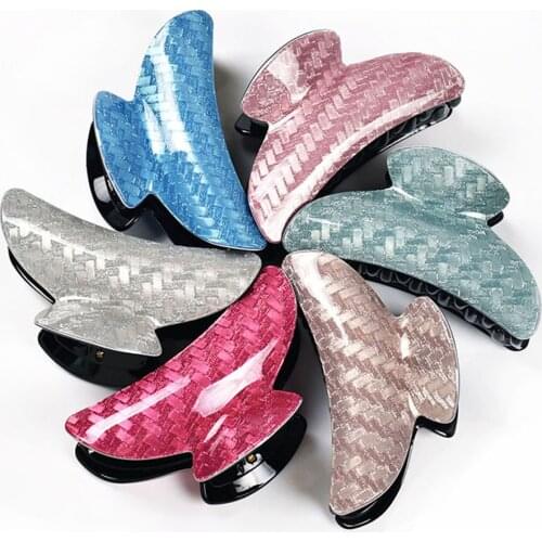9cm Large Woven Plaid Glitter Acrylic Women Hair Claws Crab Clamps Simple Female Hair Clips Retro Make up Hairdress Styling Tool