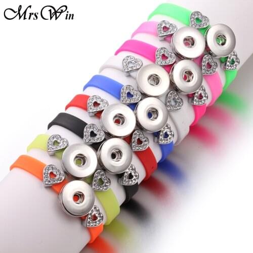 10pcs/lot Wholesale Snap Jewelry Candy Colors Silicone Snap Bracelet for Women Children LOVE Charm 18mm Leather Snap Bracelets