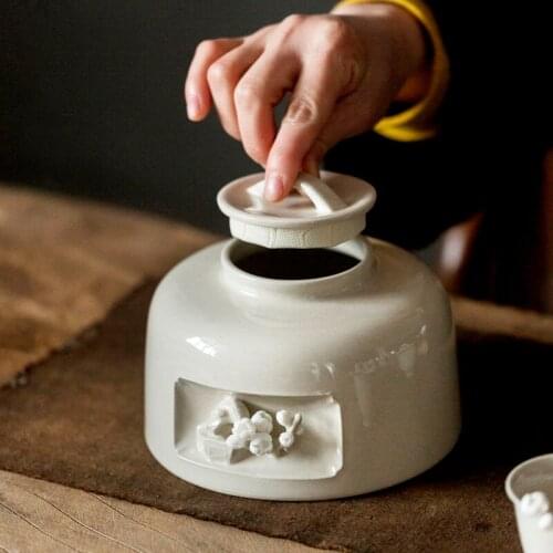 Grass and wood gray glaze relief ceramic tea can sealed can storage can large tea can tea Pu'er storage tank