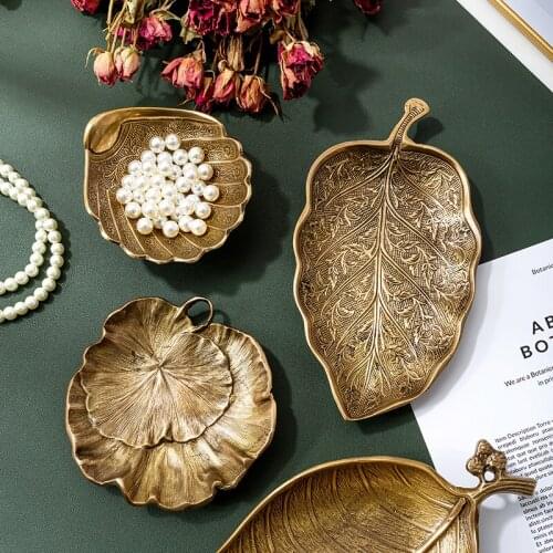 Candy Dried Fruit Tray Key Jewelry Storage Dish Desktop Ornaments Home Decoration Brass Crafts Tree Shell Shape European Retro