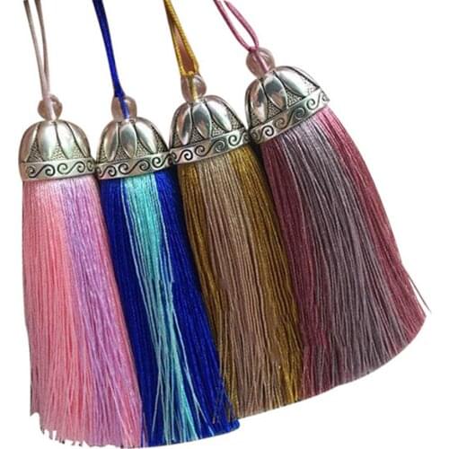 1pc 8cm retroTappo tassels metallo Filo di seta tassel tassel key mobile harness jewelry pendant charm DIY accessories