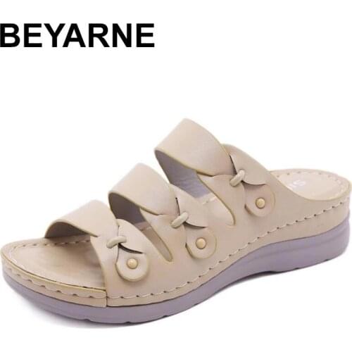 BEYARNE 2021 Summer Womens Slippers Classic Retro Soft Leather Slope With Mom Sandals Outdoor Walking Beach Womens Slippers