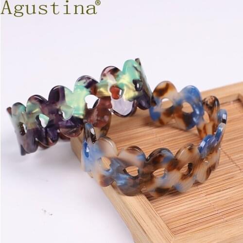 2020 fashion Acrylic Resin heart Hollow out Bracelets Bangle For Women Bohemian Resin Cuff Wave Bracelet Elegant Jewelry Bijoux