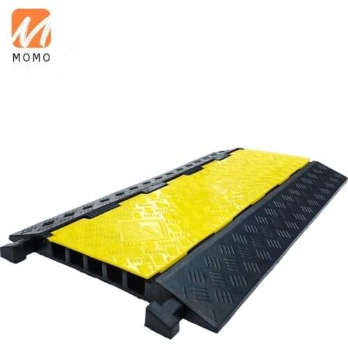 900mm Long Rubber PVC 5 channels Cable Covers Car Ramps Cable Protector For Truck