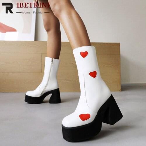 Female Motorcycle Boots For Women Autumn Round Toe Platform Chunky Heel Strand Style heart-shape Design Shoes Ankle Brand