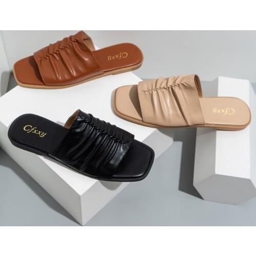 Pleated British fashion slippers simple solid color summer casual flat bottom womens sandals