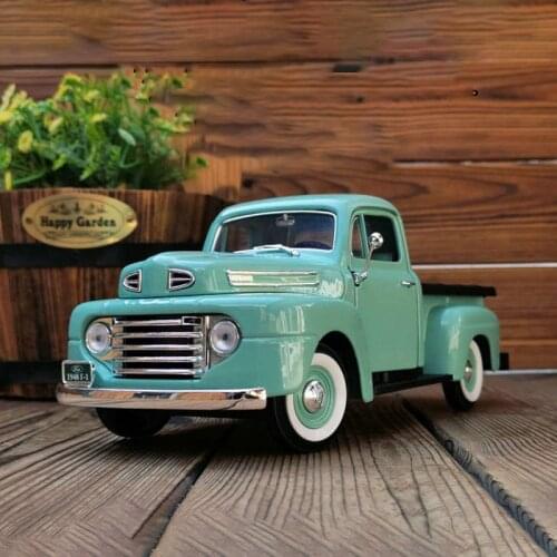 Diecast 1:18 Ford Pickup 1948 F-1 Simulation Alloy Car Model Souvenir Ornaments Home Interior Display Vehicle Toy Gifts