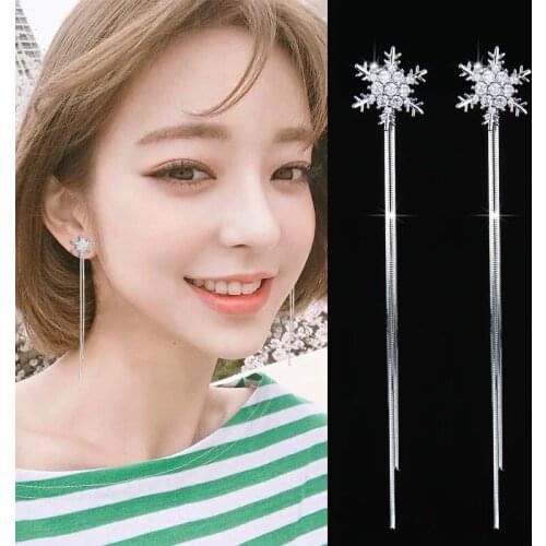 Snow tassel fringe earrings