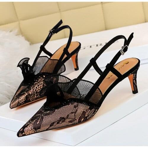2021 Luxury Women Sexy Bling High Heels Flower Sandals Mesh Lace Gold Black Low Heels Slingback Sandals Plus Size Party Shoes