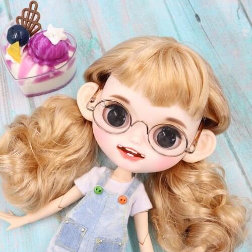 ICY DBS Blyth doll white skin joint body Mint Brown hair Carved lips Smile Matte face.NO.BL2240/3227