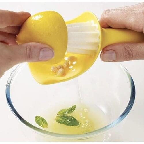 Kitchen Accessories Orange Lemon Juice Tool Plastic Convenience Manual Squeezer Citrus Juicer Press Portable Manual Juicer