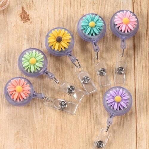 Daisy Flower Retractable Badge Reel Clip for Staff Work Card ID Name Tag Pass Access Employees Card Clip Badge Accessories