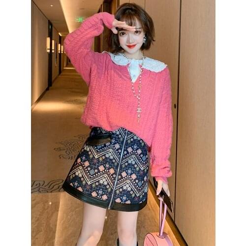 Stereoscopic pattern marca dragon color reduction of age joker loose v-neck knitted sweater dress 2020 new winter