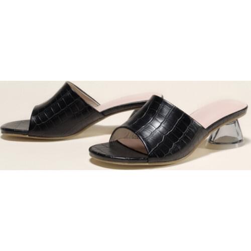 2021 Women Peep Toe Low Heel Slippers Woman Womens PU Leather Shoes Female Fashion New Footwear Ladies Summer New Plus Size