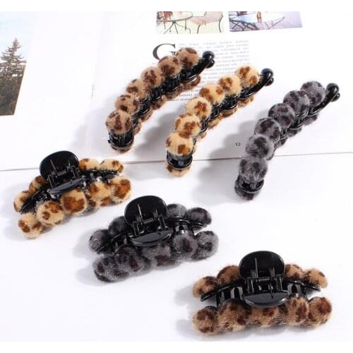 New Fashion Women Girl Hairball Acrylic Leopard Barrettes Hair Clip Hairpins Crab Claw Girls Wild Accessories Headwear