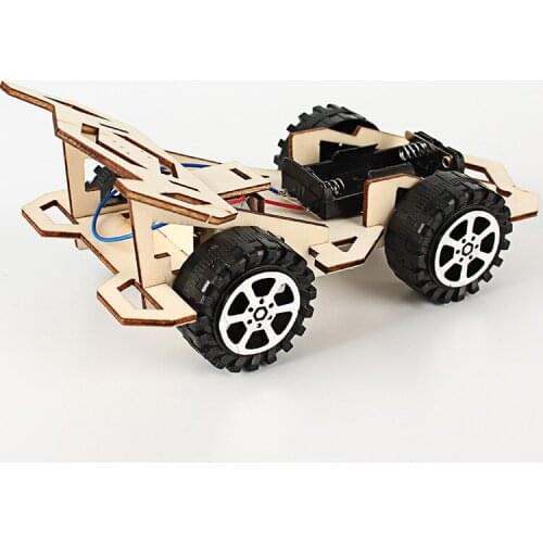 Creative electric wooden racing elementary school students science and technology small production invention science experiment
