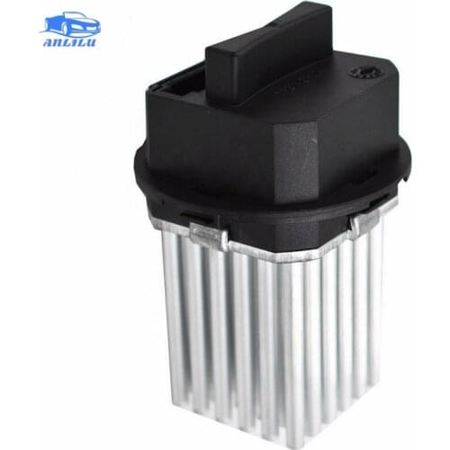 Suitable for Benz C Series E Series GLK350 W204 W212 heater fan motor resistance regulator 2048707710 0008212992 5HL351321321