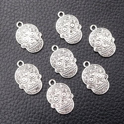 10pcs Silver Plated Punk Metal Print Skull Pendants Earrings Necklace DIY Charms Jewelry Handicraft Making A1109