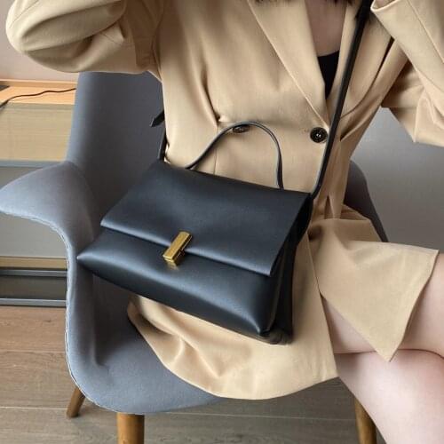 Briggs Women's Bags Shoppers